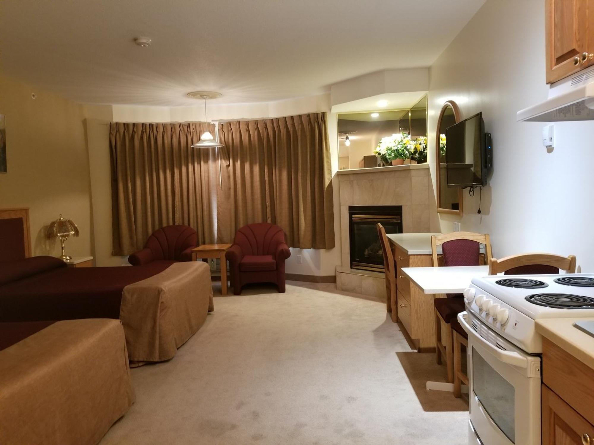 New Imperial Suites Whitecourt Buitenkant foto