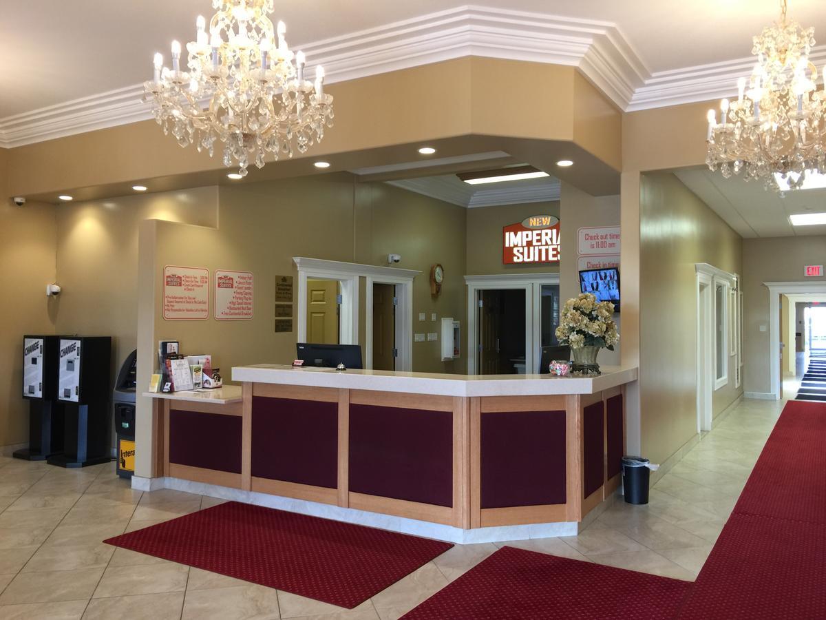 New Imperial Suites Whitecourt Buitenkant foto