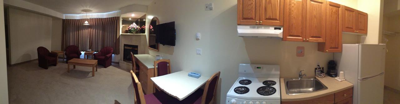 New Imperial Suites Whitecourt Buitenkant foto