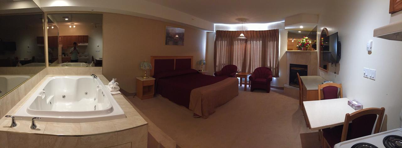 New Imperial Suites Whitecourt Buitenkant foto
