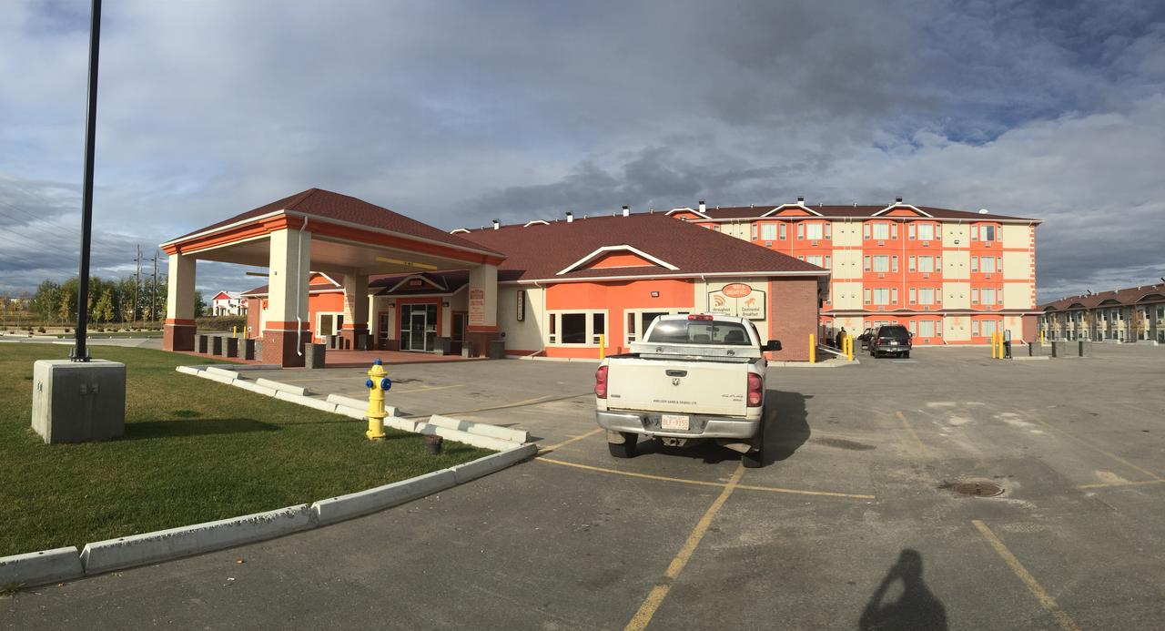 New Imperial Suites Whitecourt Buitenkant foto