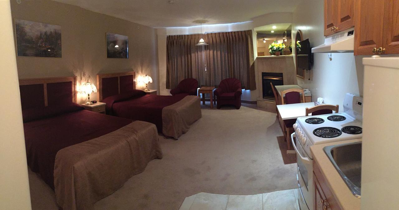 New Imperial Suites Whitecourt Buitenkant foto