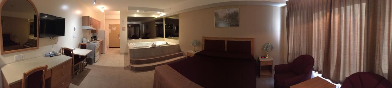 New Imperial Suites Whitecourt Buitenkant foto